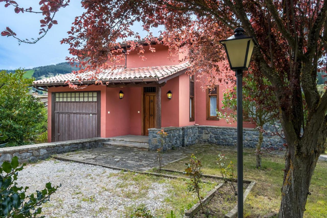 Exclusivo Chalet En Потес Екстер'єр фото