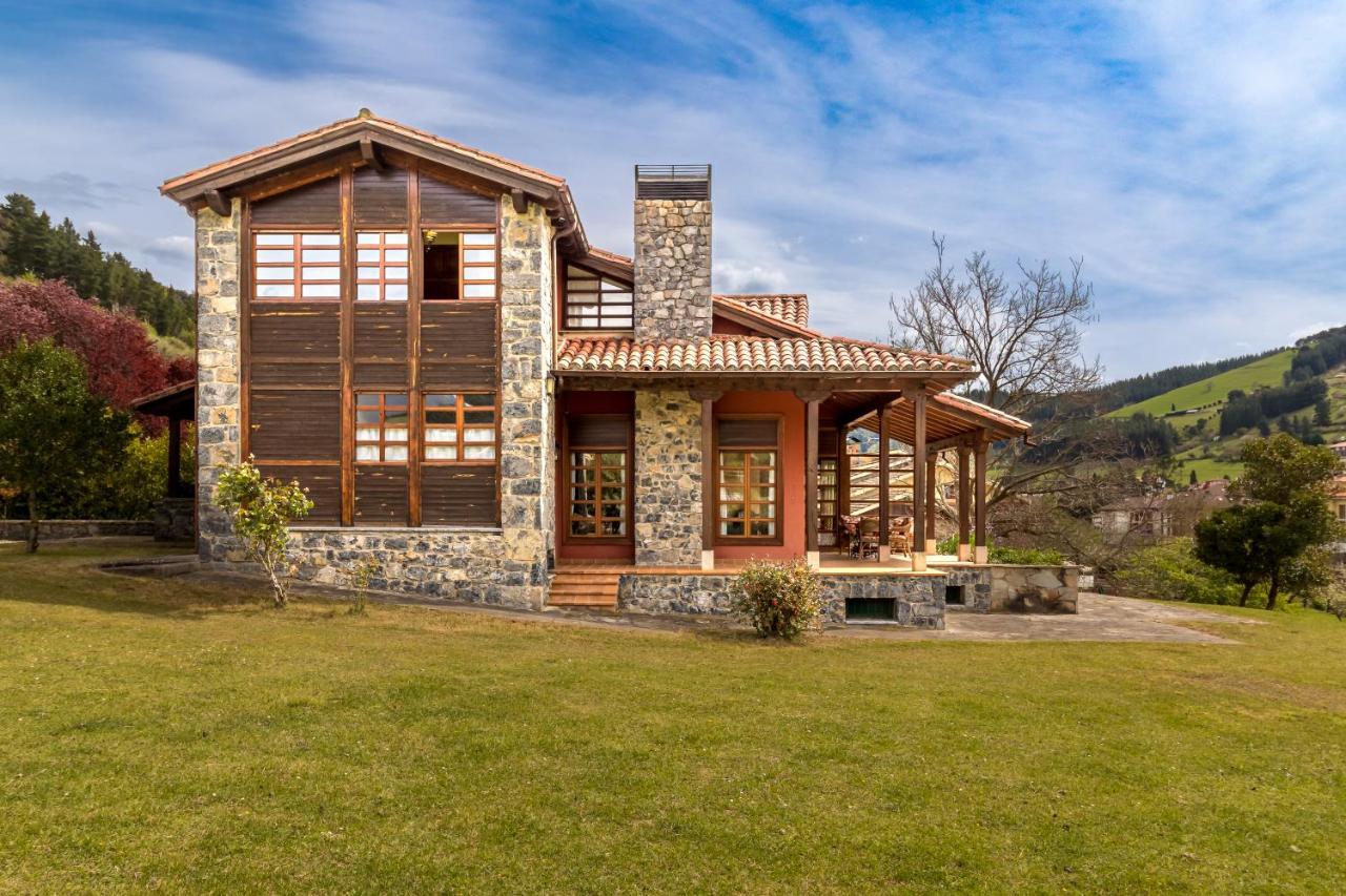 Exclusivo Chalet En Потес Екстер'єр фото