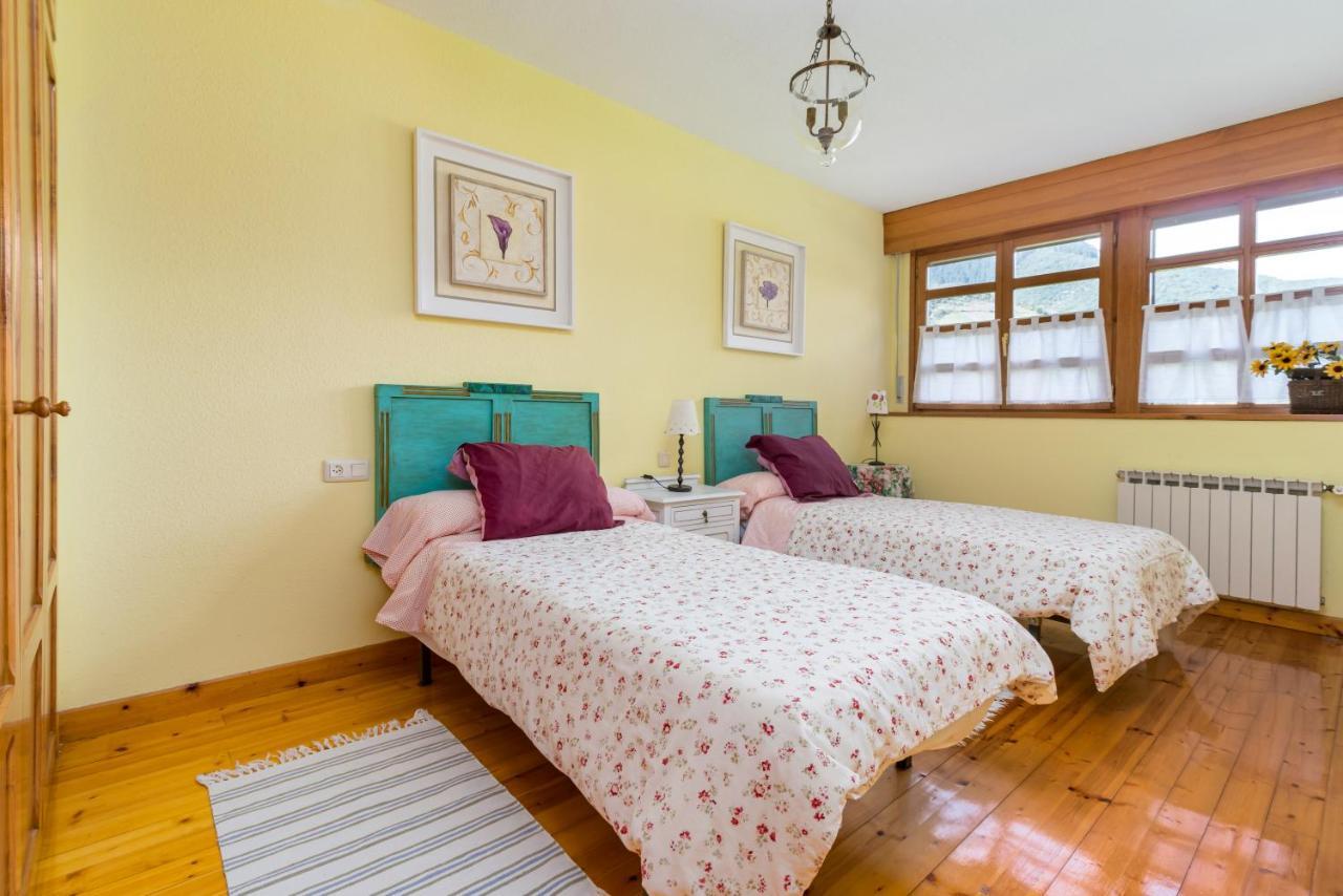 Exclusivo Chalet En Потес Екстер'єр фото